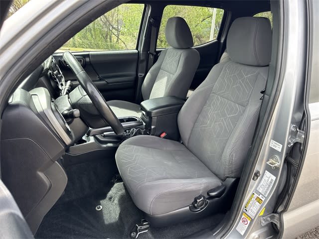 2018 Toyota Tacoma TRD Sport 8