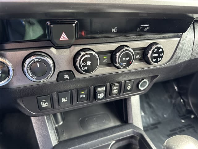 2018 Toyota Tacoma TRD Sport 25