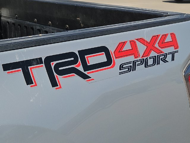 Thumbnail: 2020 Toyota Tacoma - 6