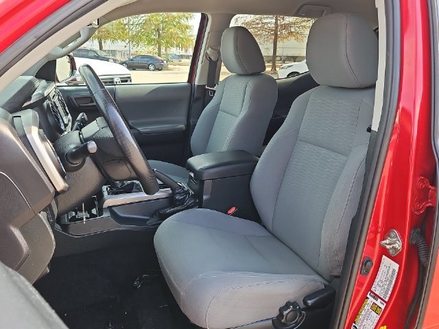 Thumbnail: 2019 Toyota Tacoma - 9