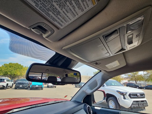 Thumbnail: 2019 Toyota Tacoma - 29