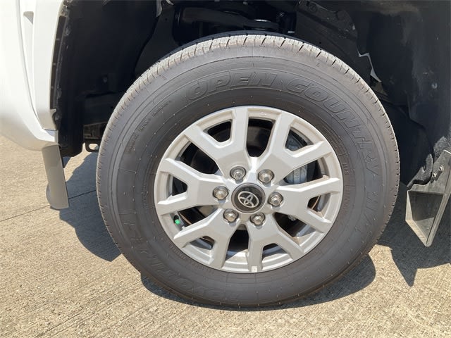 2024 Toyota Tacoma SR5 6