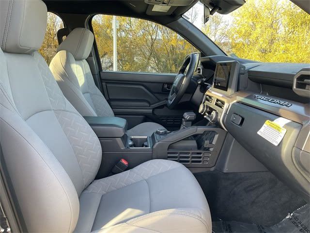 Thumbnail: 2025 Toyota Tacoma - 25