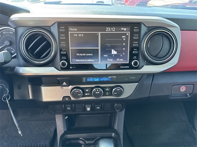 Thumbnail: 2021 Toyota Tacoma - 24