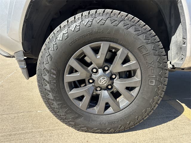 Thumbnail: 2021 Toyota Tacoma - 7