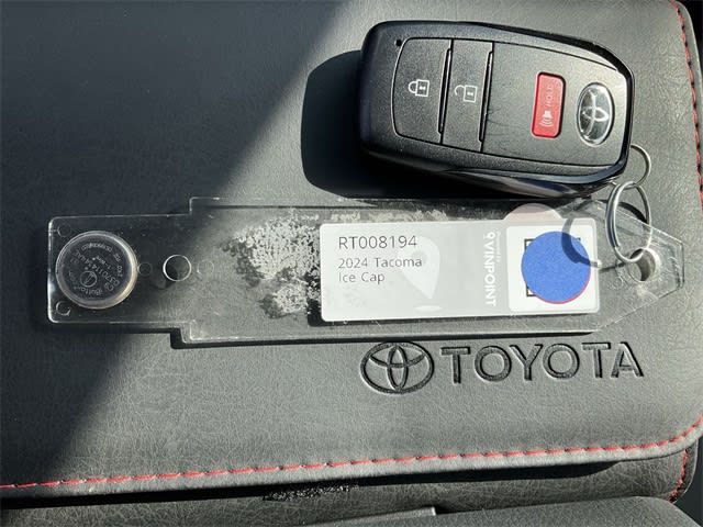 Thumbnail: 2024 Toyota Tacoma - 15