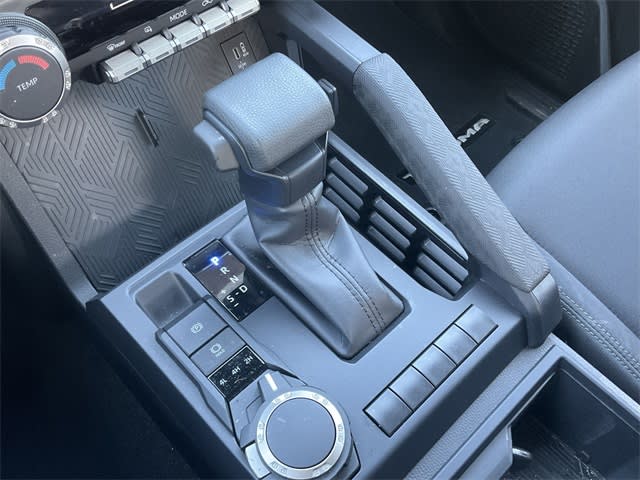 2024 Toyota Tacoma SR 13