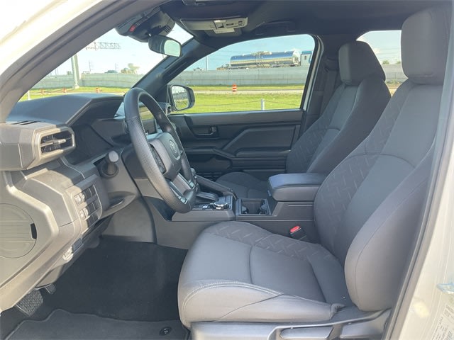2024 Toyota Tacoma SR 8