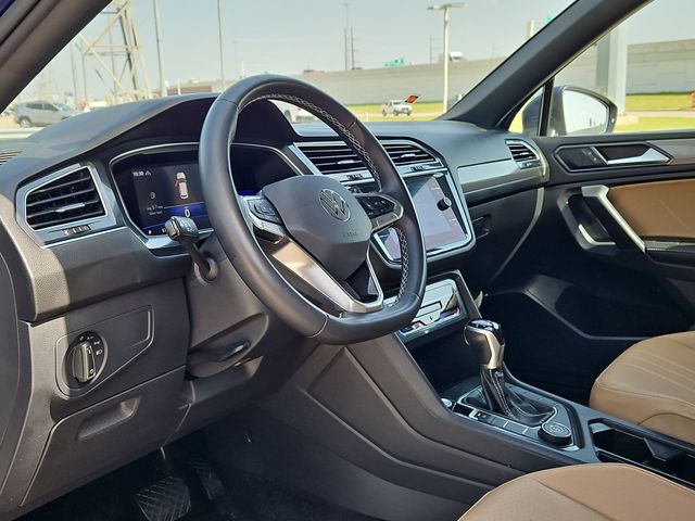 Thumbnail: 2022 Volkswagen Tiguan - 2
