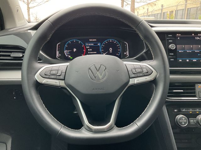 Thumbnail: 2022 Volkswagen Taos - 12