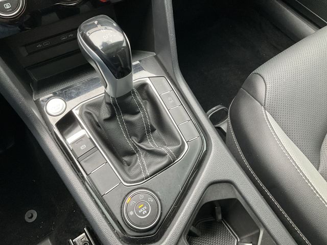 Thumbnail: 2022 Volkswagen Taos - 14