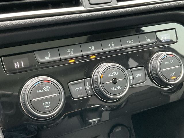 Thumbnail: 2022 Volkswagen Taos - 28