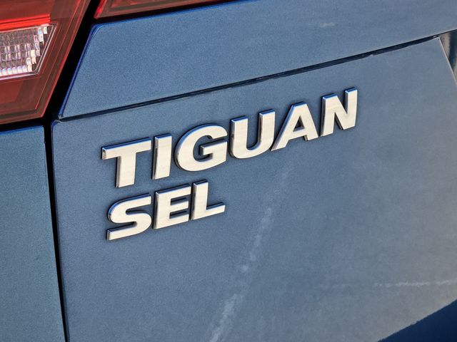 Thumbnail: 2018 Volkswagen Tiguan - 6