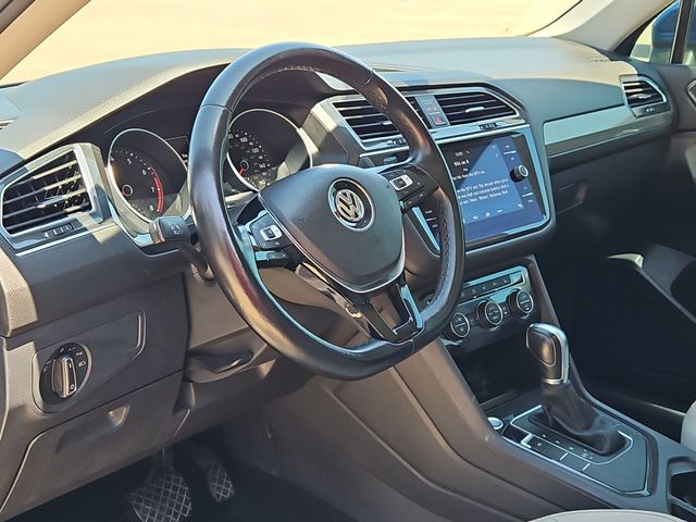 Thumbnail: 2018 Volkswagen Tiguan - 2