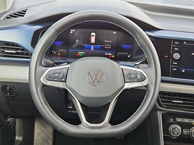 Thumbnail: 2024 Volkswagen Taos - 13