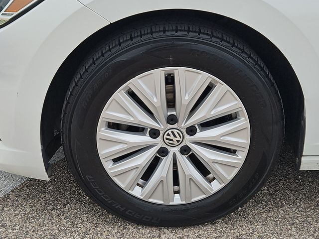 Thumbnail: 2019 Volkswagen Jetta - 7
