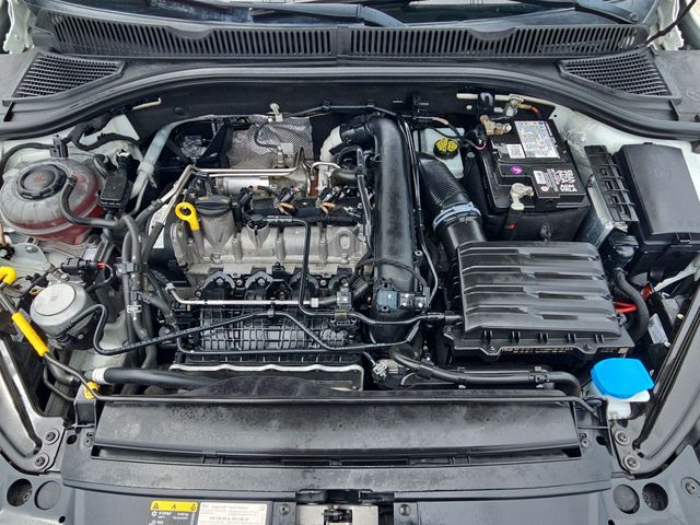 Thumbnail: 2019 Volkswagen Jetta - 8