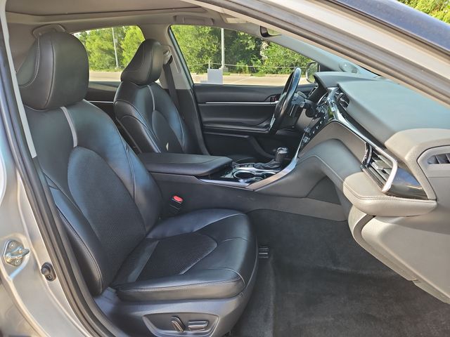 Thumbnail: 2019 Toyota Camry - 10