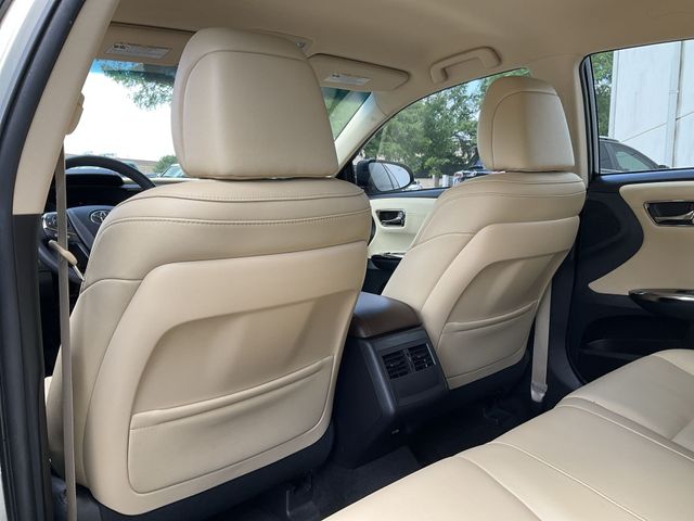 Thumbnail: 2016 Toyota Avalon - 9