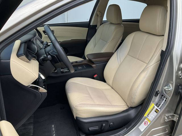Thumbnail: 2016 Toyota Avalon - 7