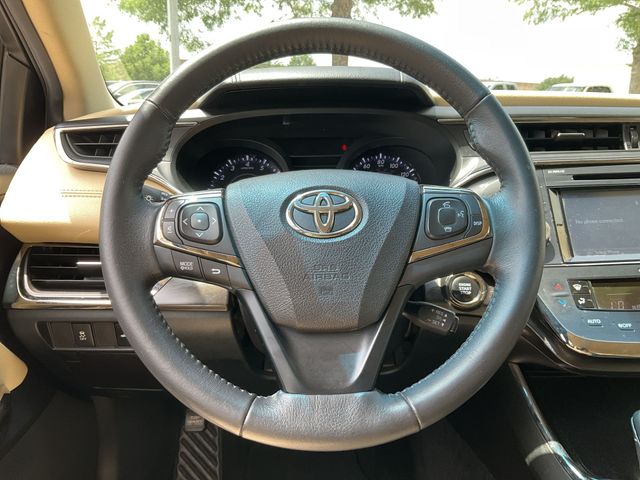 Thumbnail: 2016 Toyota Avalon - 10