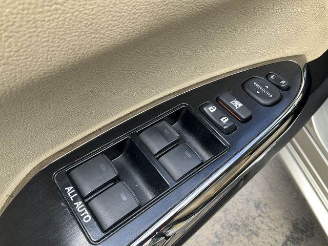 Thumbnail: 2016 Toyota Avalon - 22