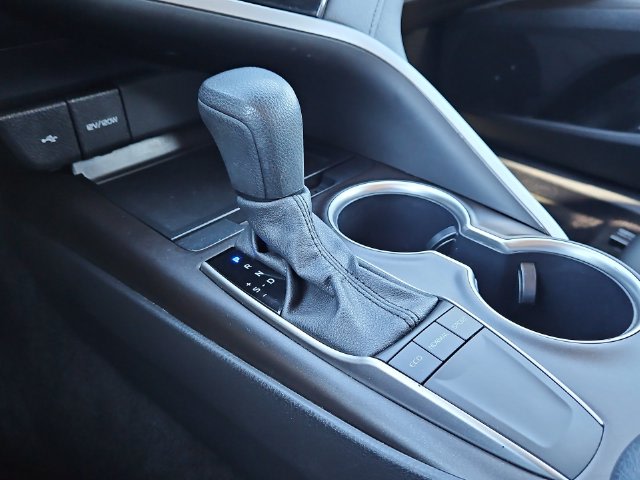 Thumbnail: 2024 Toyota Camry - 14