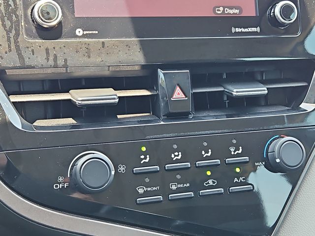 Thumbnail: 2021 Toyota Camry - 28