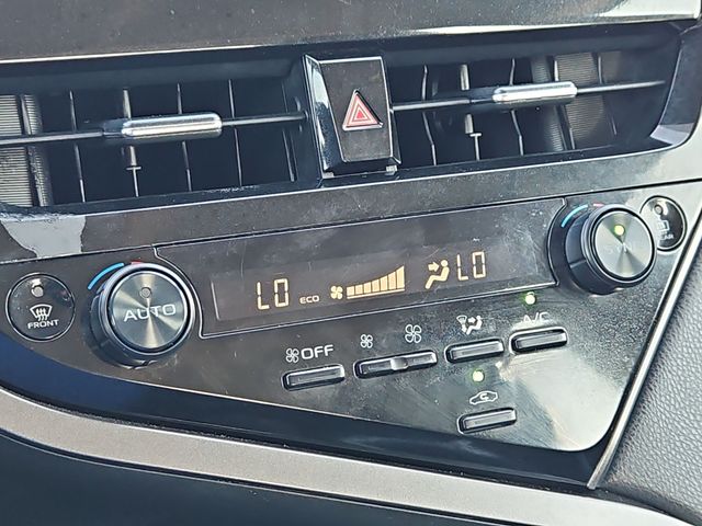 Thumbnail: 2022 Toyota Camry - 29