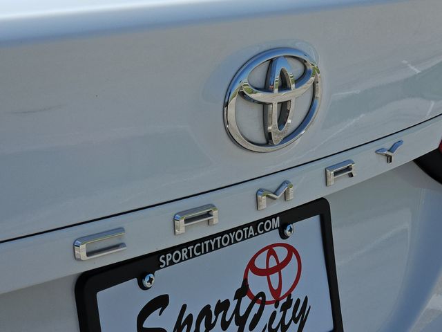 Thumbnail: 2022 Toyota Camry - 23