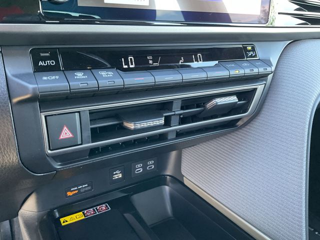 Thumbnail: 2026 Toyota Camry - 28