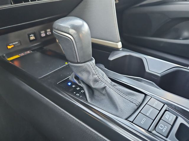 Thumbnail: 2025 Toyota Camry - 14