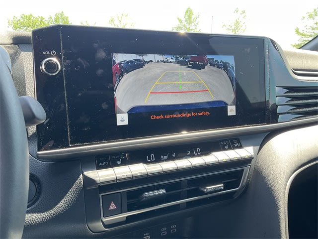 2025 Toyota Camry XSE 23