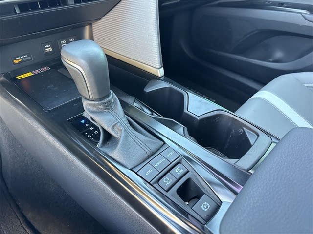 Thumbnail: 2025 Toyota Camry - 14