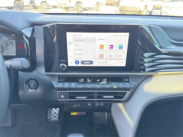 Thumbnail: 2025 Toyota Camry - 13