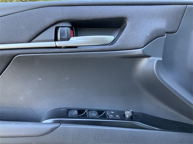 Thumbnail: 2025 Toyota Camry - 23