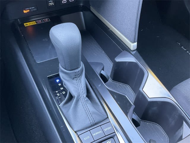 Thumbnail: 2025 Toyota Camry - 12