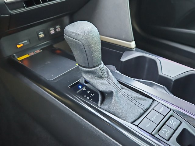 Thumbnail: 2025 Toyota Camry - 15