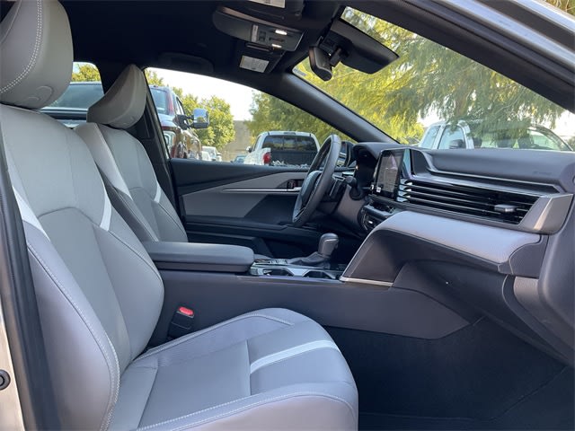 Thumbnail: 2025 Toyota Camry - 25