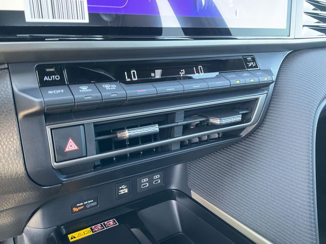 Thumbnail: 2026 Toyota Camry - 27