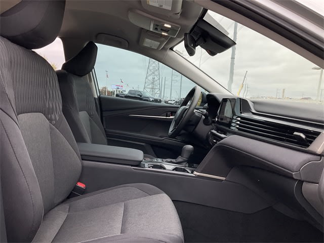 Thumbnail: 2025 Toyota Camry - 24