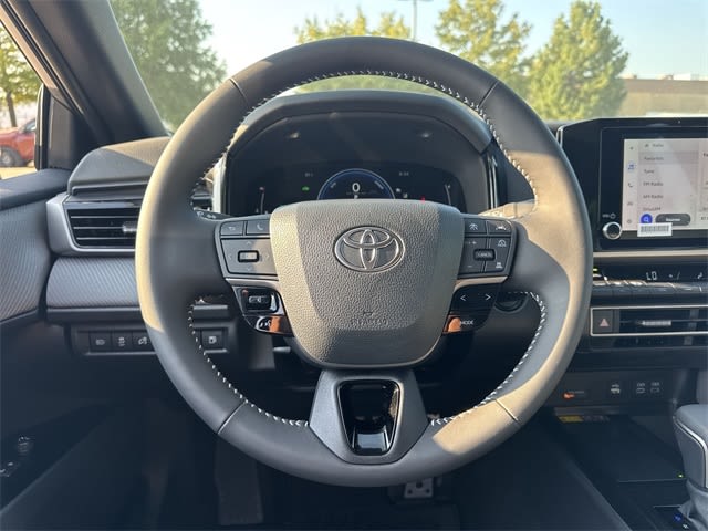 Thumbnail: 2025 Toyota Camry - 10