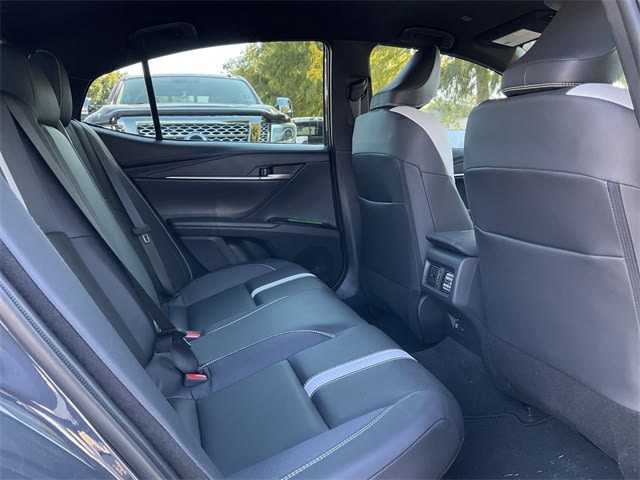 Thumbnail: 2025 Toyota Camry - 10