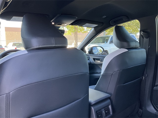 Thumbnail: 2025 Toyota Camry - 9