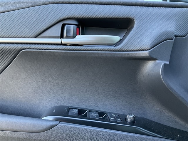 Thumbnail: 2025 Toyota Camry - 15