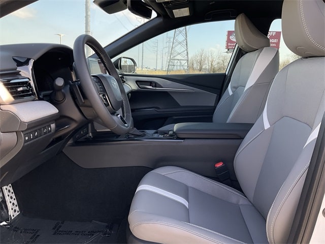 Thumbnail: 2025 Toyota Camry - 8