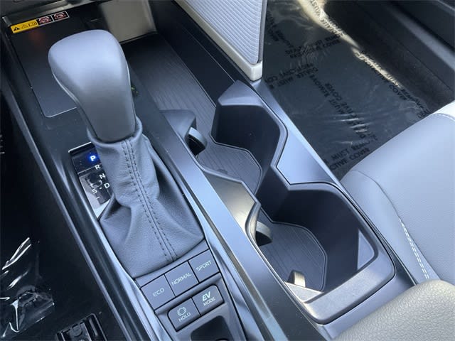 Thumbnail: 2025 Toyota Camry - 13