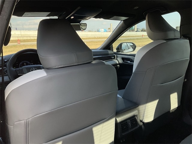 Thumbnail: 2025 Toyota Camry - 23