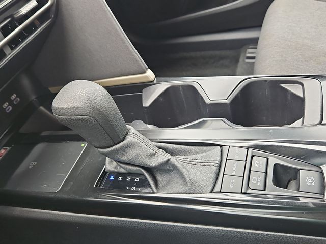 Thumbnail: 2025 Toyota Camry - 14