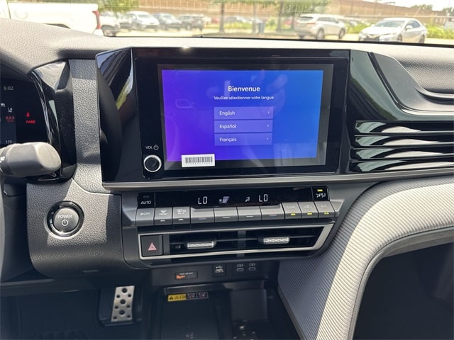 Thumbnail: 2025 Toyota Camry - 12